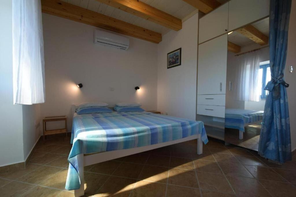 Apartments Insula Insule - Rustic & Peaceful Skrbčići Eksteriør billede